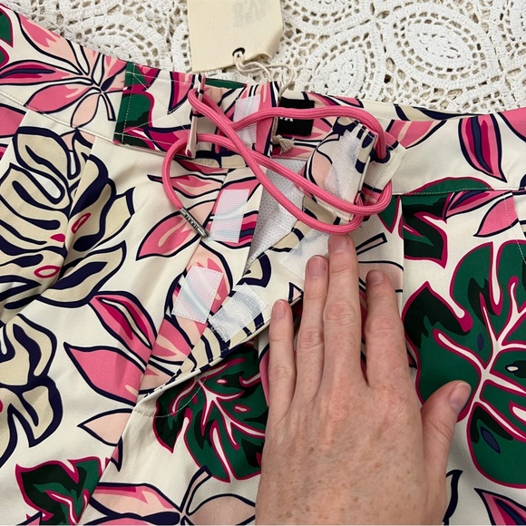 SER.O.YA Bree swim short in tropical palm print, XL - Picture 4 of 11